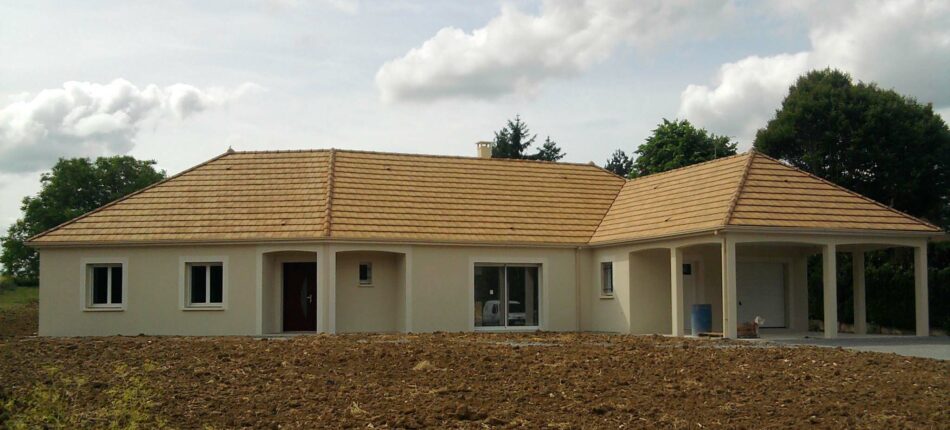 Maison de plain-pied avec garage et haut vent  - nos-realisations-de-maisons-traditionnelles